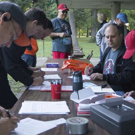 Runners register the morning of the race.
