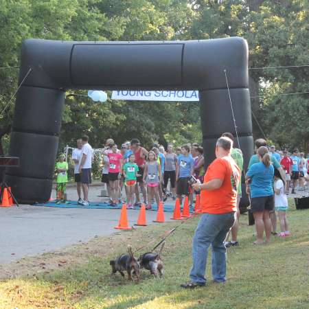 Runners wait at the Start Line.