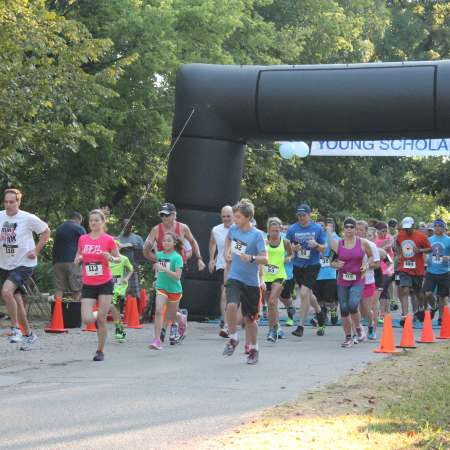 Runners begin the 5K.