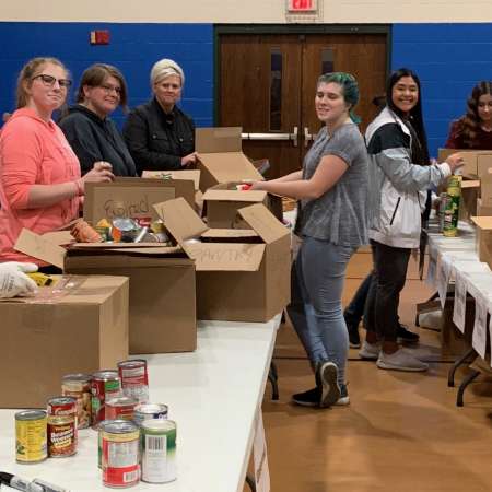 Hope volunteers at Salvation Army.