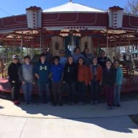 Final Group photo of those who came to help clean up Kiddie Park.