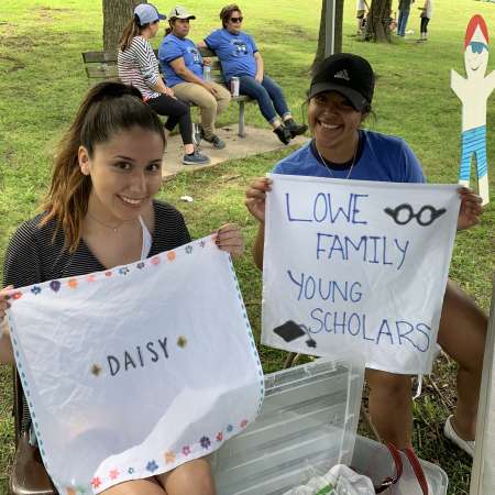 Daisy & Mariel volunteer at SunFest.