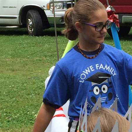 Students volunteer at SunFest.