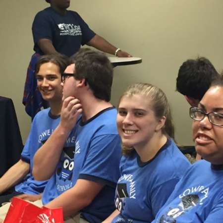 Students meet for brief presentation before walking tour of campus.