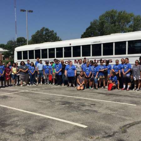 Group photo at end of tour.